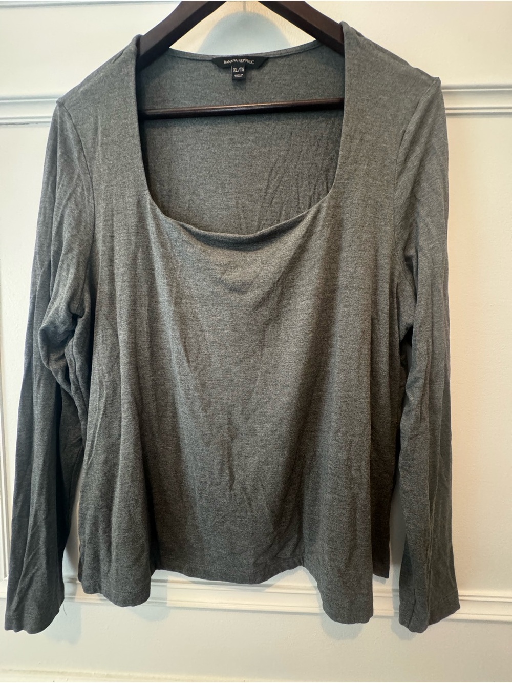 Banana Republic Square neck long sleeve - Size XL - Picture 2 of 2
